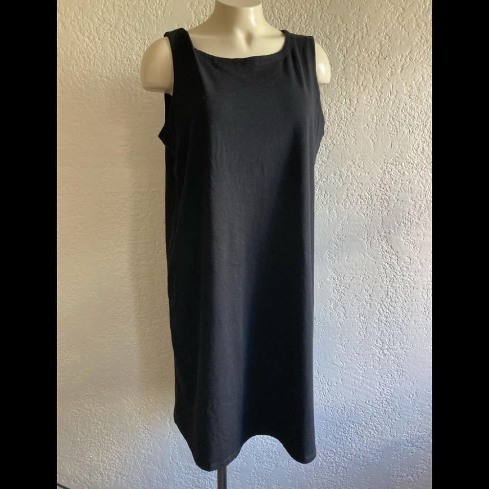 EILEEN Fisher MED  organic cotton sleeveless tunic  Made in USA .